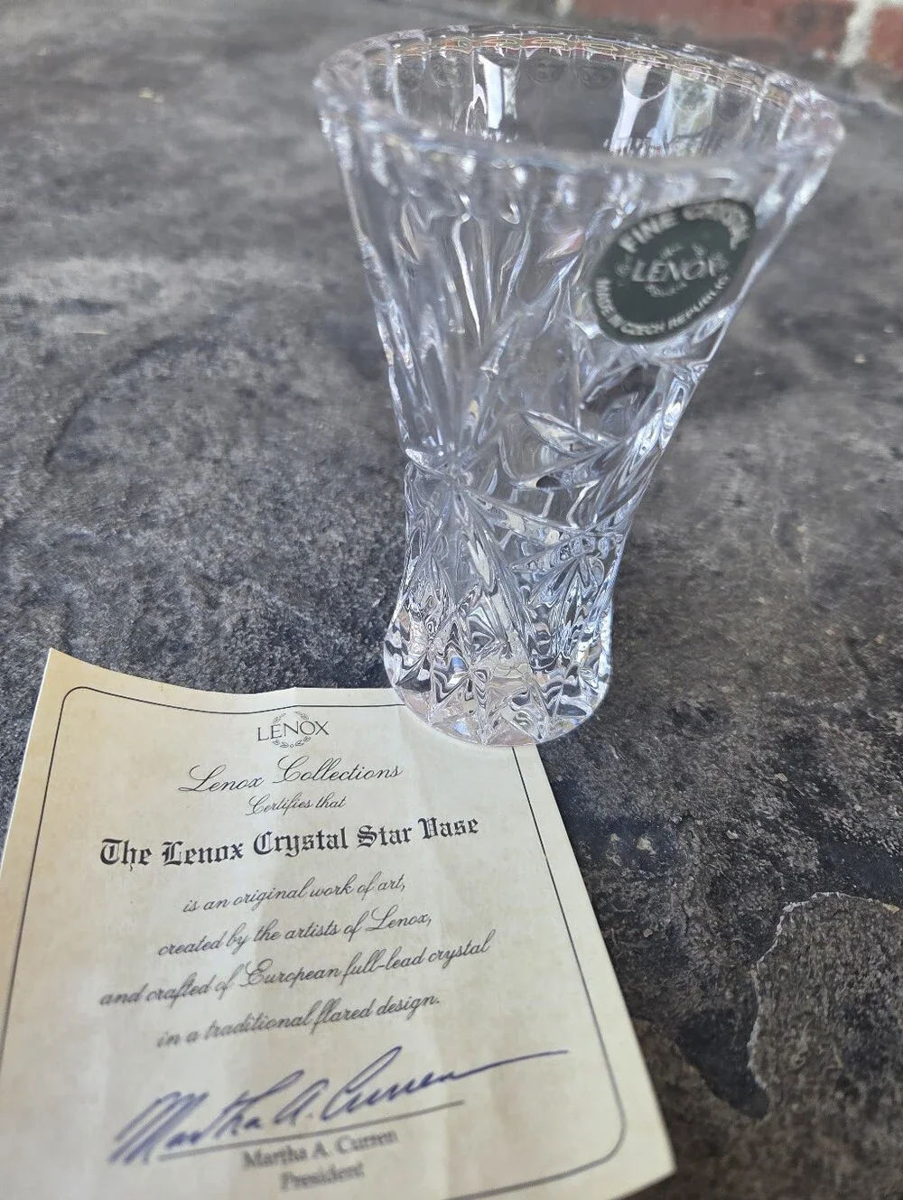 Lenox Full-Lead Crystal Star 4 Inch Bud Vase